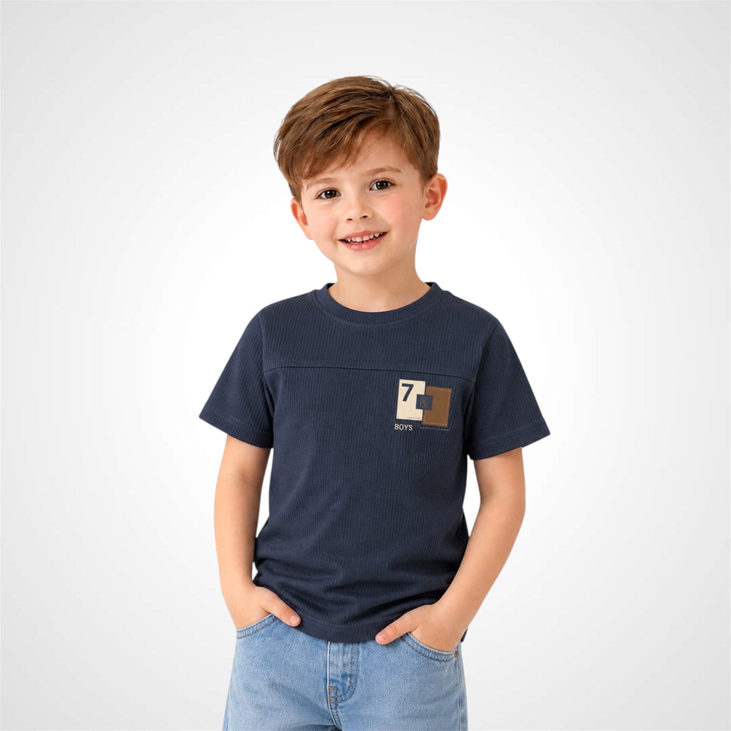Boys short sleeve ribbed cotton t-shirt with chest graphic print and crew neck.